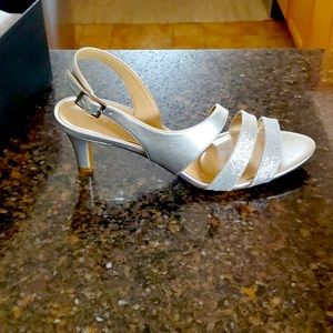 Naturalizer brand Taimi silver sandal heels